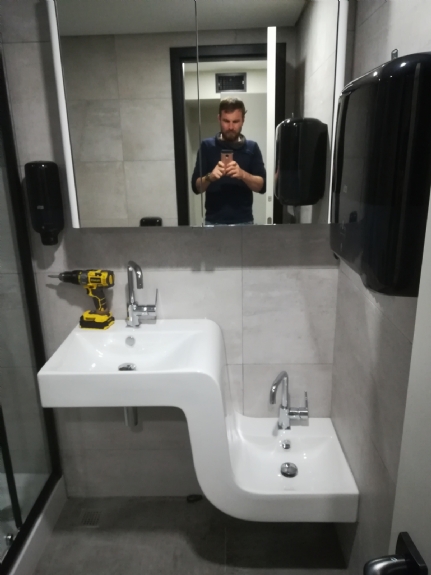 Ayna Kapaklı Banyo Dolabı