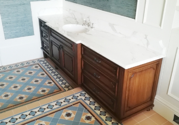 Büyük Banyo Dolabı