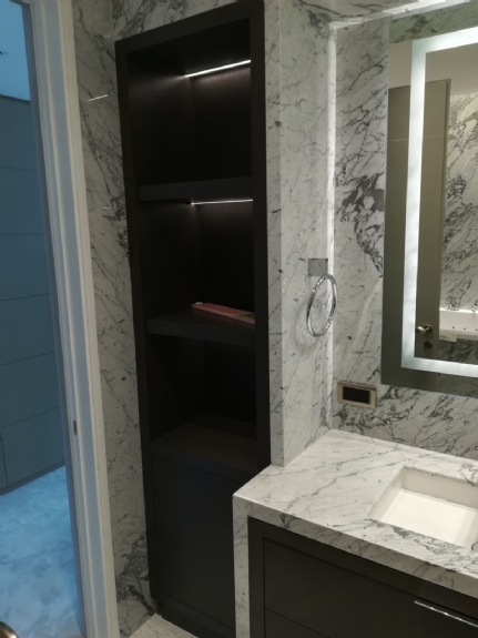 Çift Lavabolu Ayaksız Banyo Dolabı