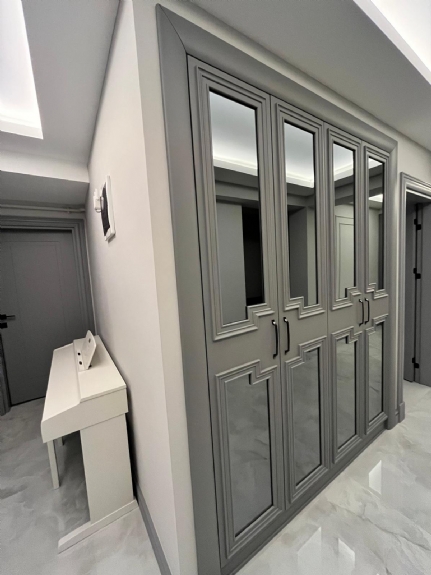 Duvara Gömme Giyinme Odası