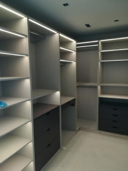 Küçük Giyinme Odası İmalatı